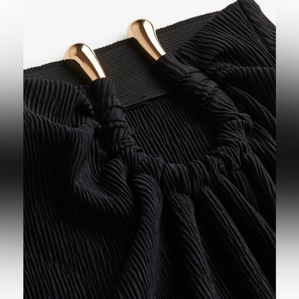NWT H&M Gathered Pencil Stretchy midi Skirt (size xs)